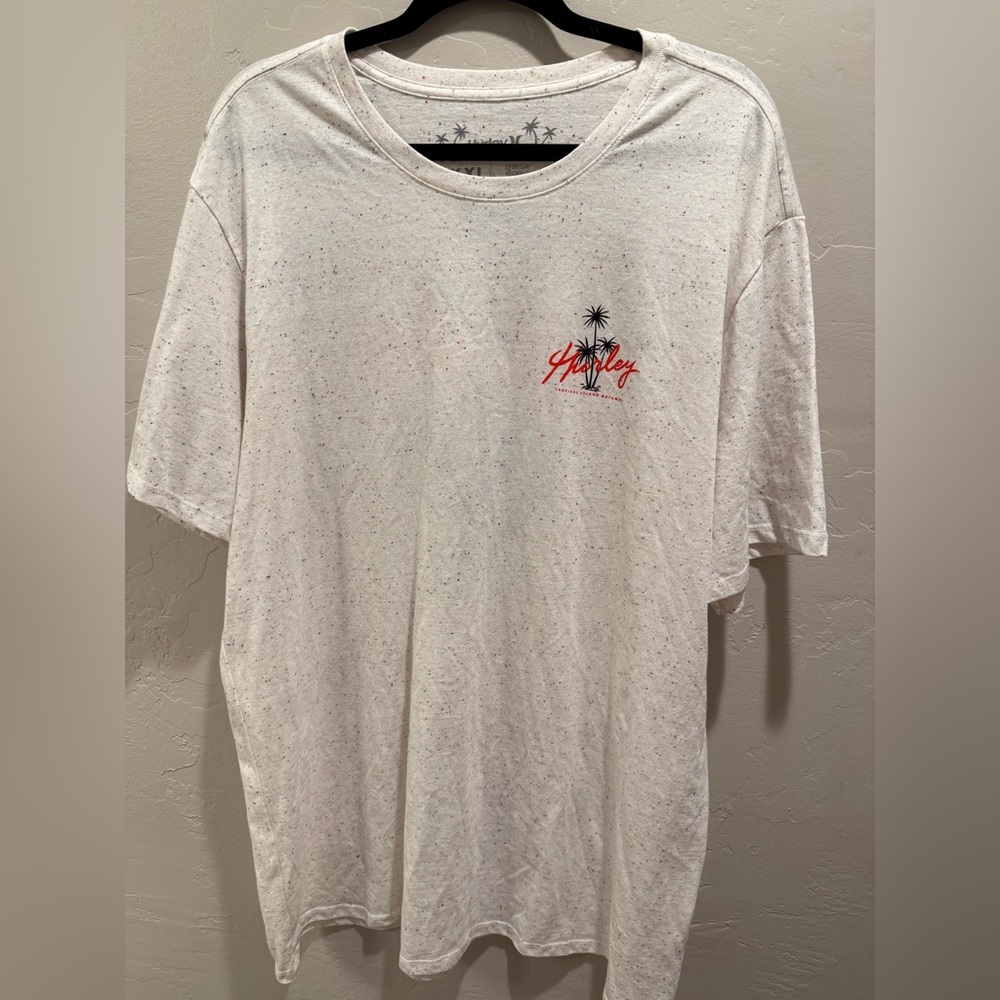 Hurley White Graphic T-Shirt for Men xxl